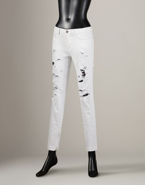 WHITE STRETCH DENIM WITH RIPS (WOMANS)